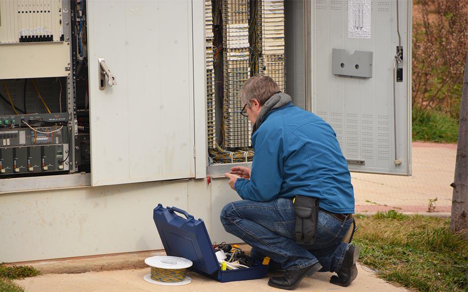 recherche travail électricien bâtiment Jouars-Pontchartrain