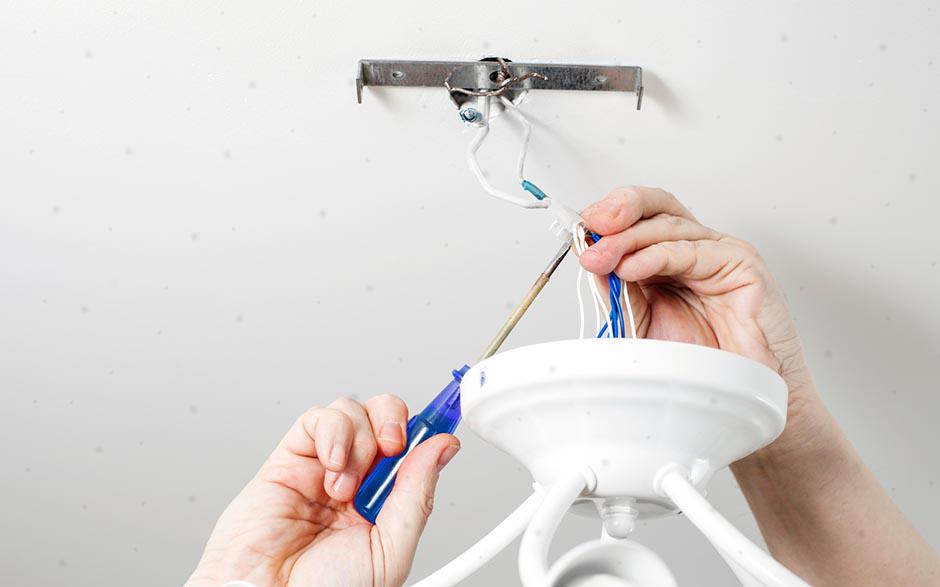 électricien à domicile Égly